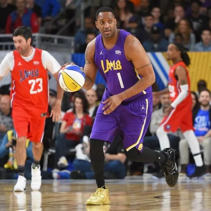 数据调查显 数据调查显