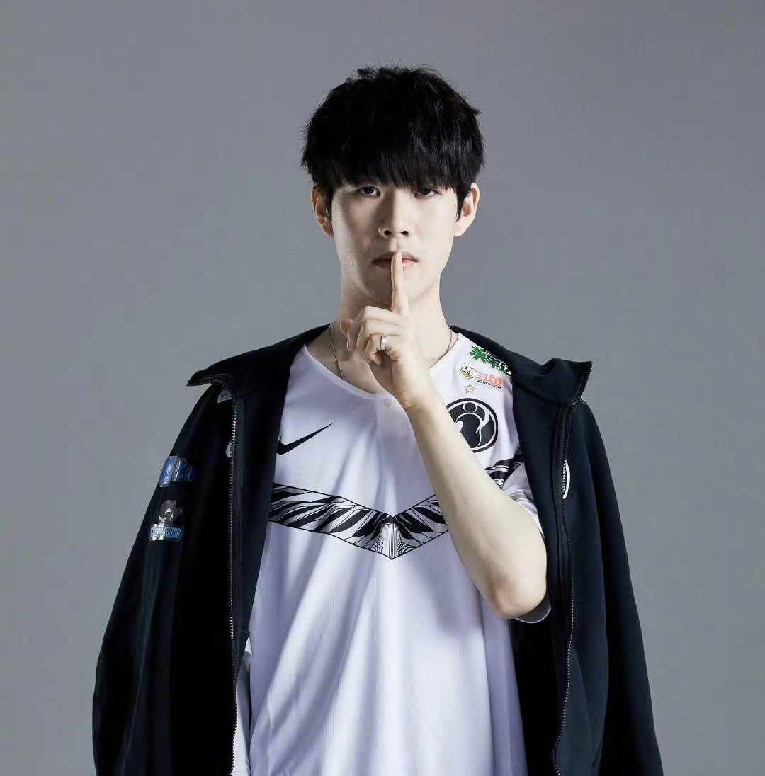 仅仅属于站 仅仅属于站