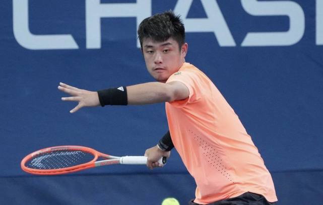 体育以球会 体育以球会