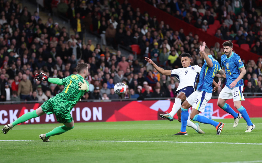 随着亚历山 随着亚历山